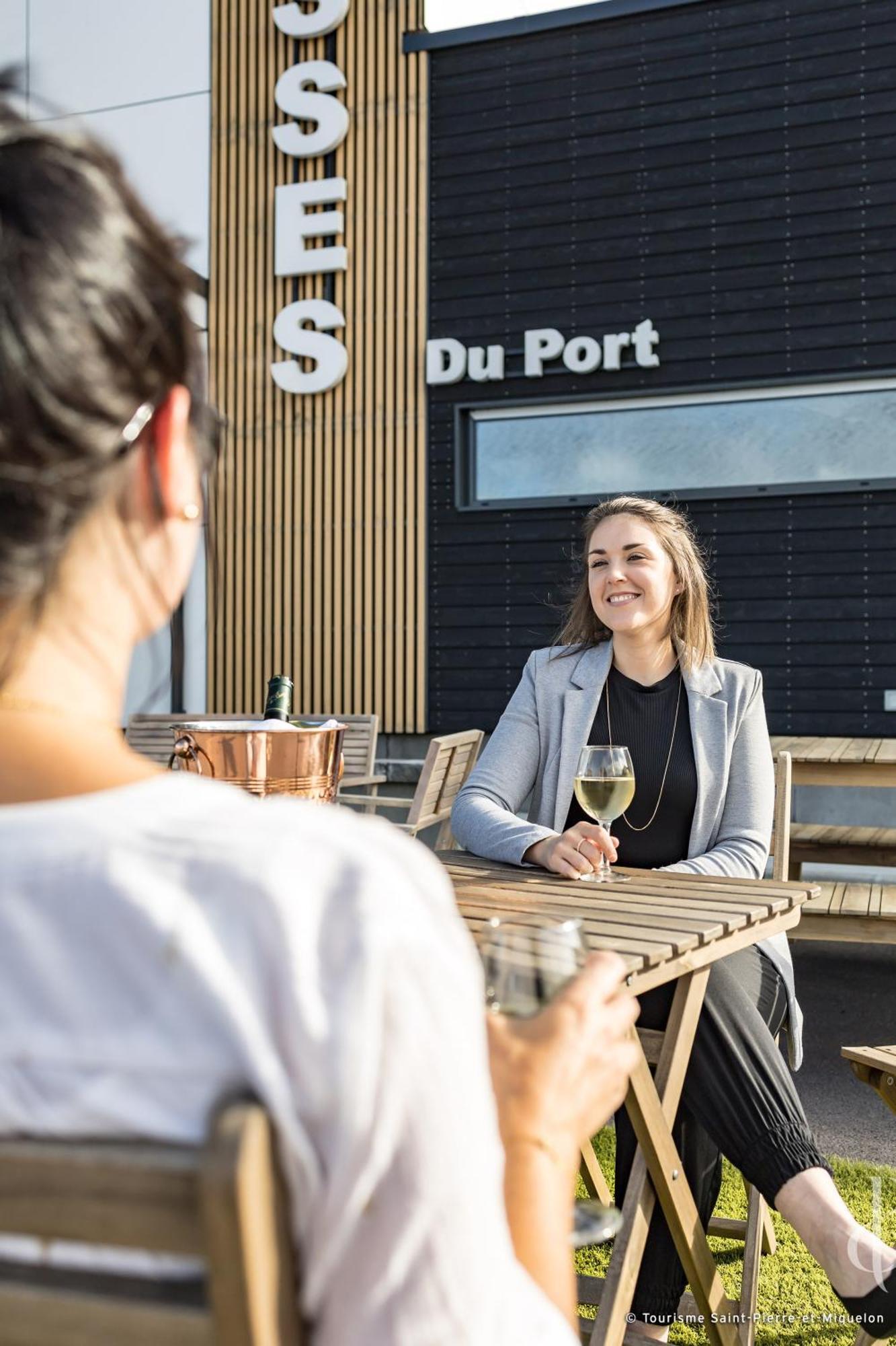 Les Terrasses Du Port Hotel Saint-Pierre Eksteriør billede