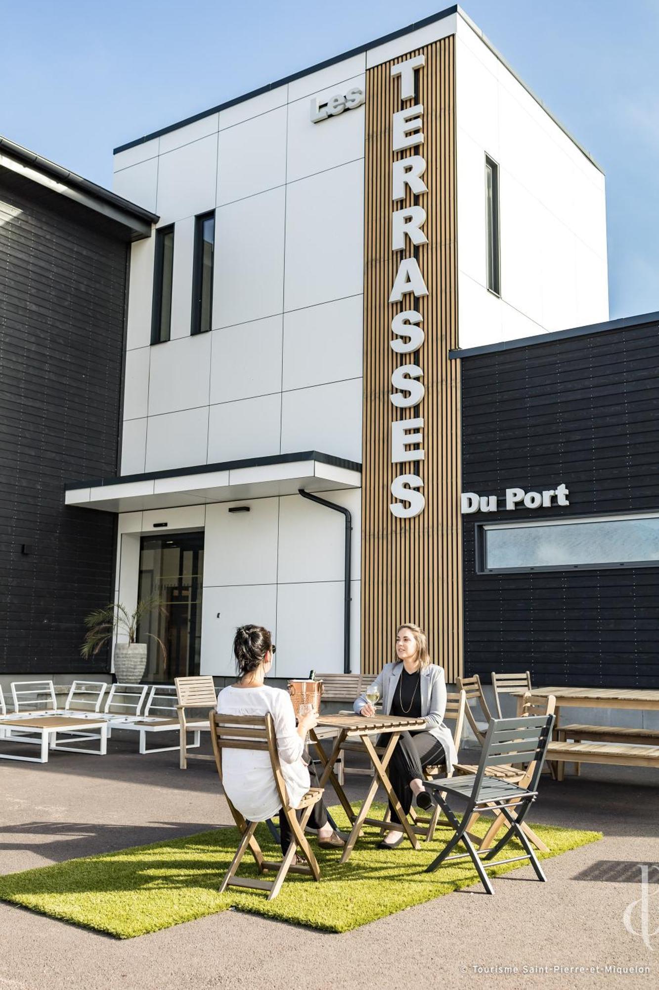 Les Terrasses Du Port Hotel Saint-Pierre Eksteriør billede